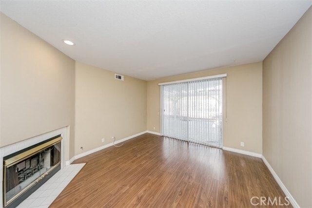 Photo - 2568 La Salle Pointe