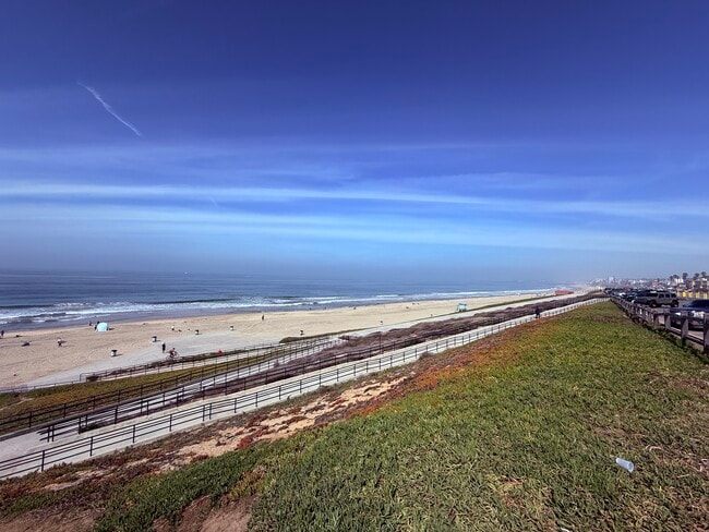 Photo - 323 S Francisca Ave Unit B