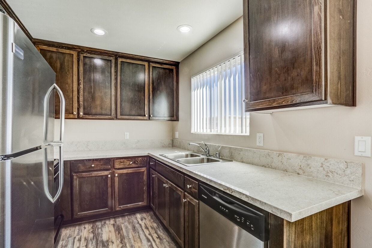 Floor Plan - 2 BR (Dark Cabinets)