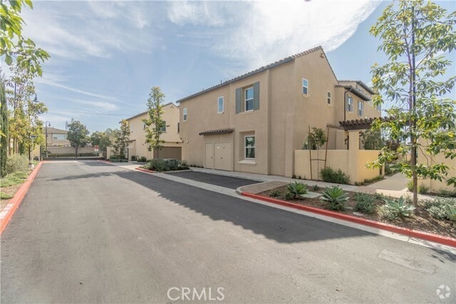 Building Photo - 17941 Olivia Ln Rental