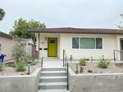 Photo - 7 BD, 3 BR. Spacious Yard!! House