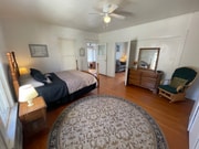 Photo - 1812 Hornblend St