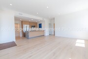 Photo - 1542 N Hoover St Apartment Unit 1542 1/2