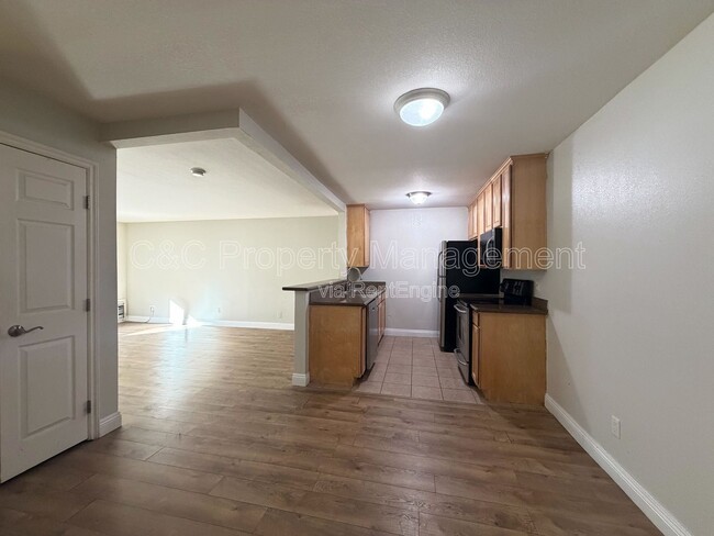 Photo - 1045 Peach Ave Unit 5