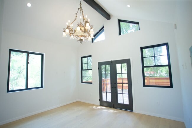 Photo - 2119 Hyperion Ave