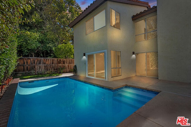 Photo - 603 Racquet Club Ln