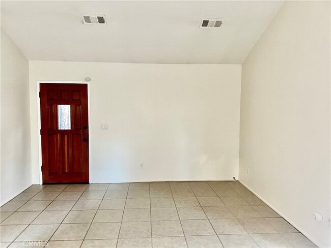 Photo - 28282 Larchmont Ln