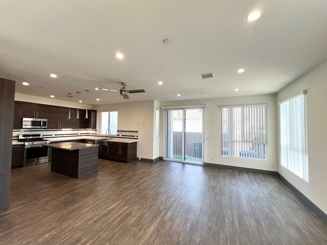 Photo - 6437 W 86th Pl