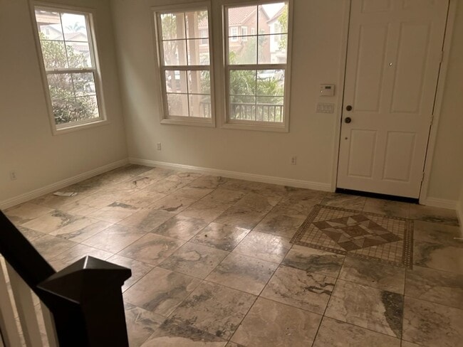 Photo - 4BD/2.5BATH FAMILY HOME-$4100 PER MO.-NO PETS