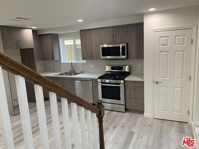 Photo - 2700 Los Olivos Ln