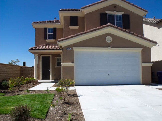 Building Photo - Echo Point Single Family Home for Rent in Saugus on Christopher Lane!