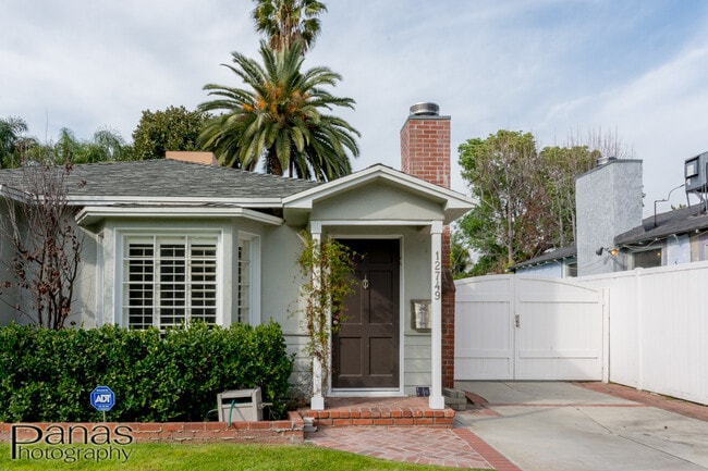 Photo - 12749 Milbank St