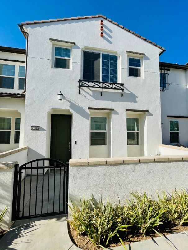 Photo - 30316 Town Square Dr Unit 1