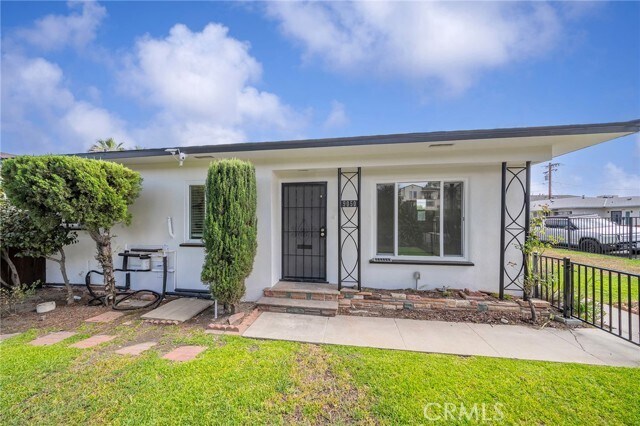 Photo - 9050 Huntington Dr