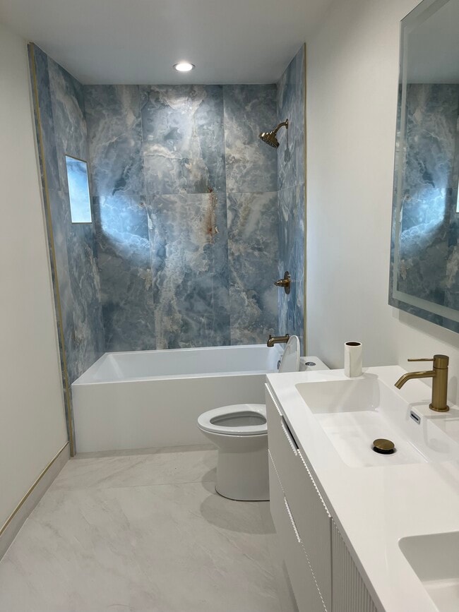 Photo - 454 S Clark Dr