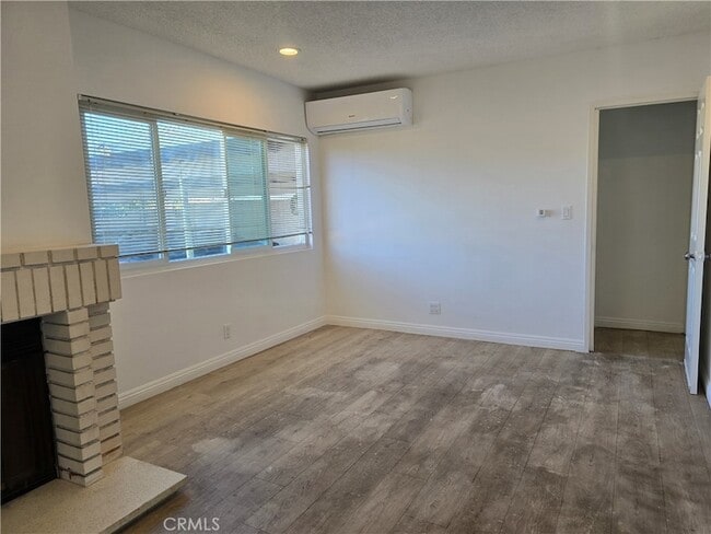 Photo - 500 Everett Ave Unit D