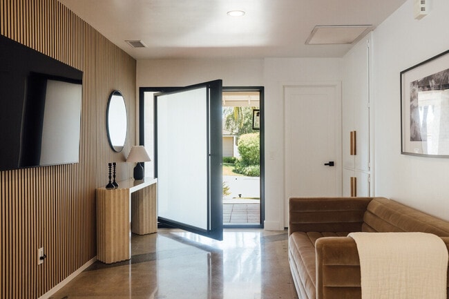 Photo - 4883 Hillside Dr Unit ID1382140P