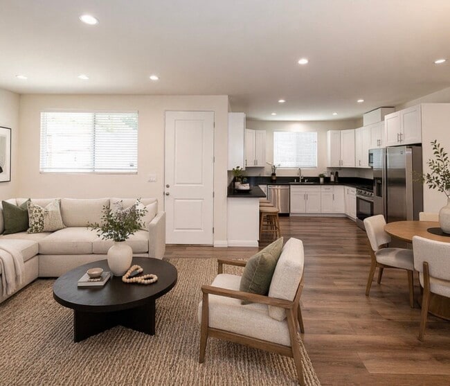 Building Photo - 22849 Macfarlane Dr