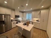 Photo - Beautiful 3-Bedroom Home in Vista – Modern...