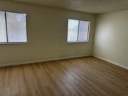 Photo - 16280 Jasmine St