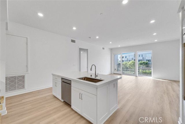 Photo - 4302 Rivington