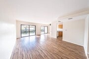 Photo - 2374 Caringa Way Townhome