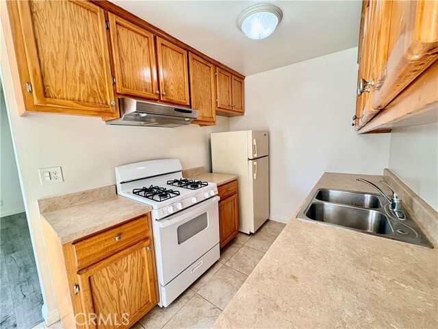 Building Photo - 3357 Butterfield Ave