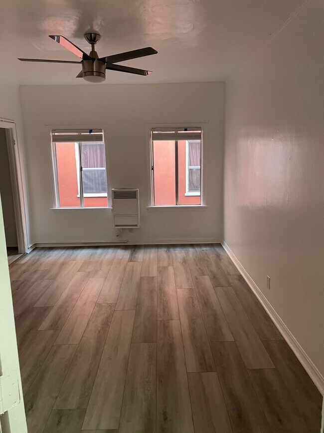 Photo - 1438 Wright LLC