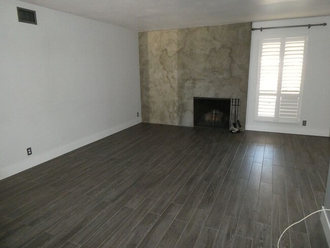 Photo - COMING SOON! Single Story Pool House for R...