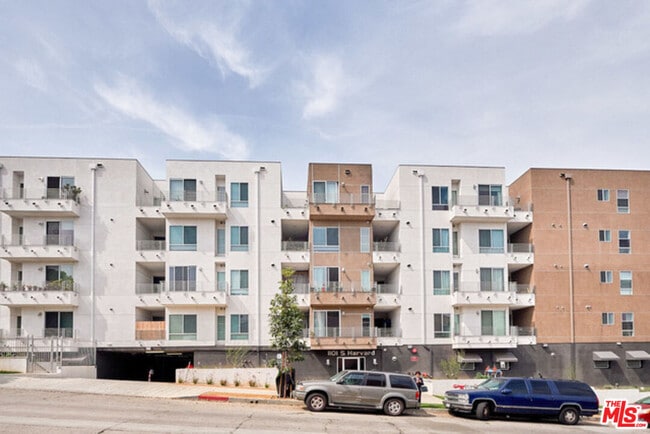 Building Photo - 1101 S Harvard Blvd Unit 407 Rental