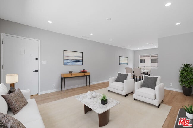 Photo - 4023 Lincoln Ave Unit 4