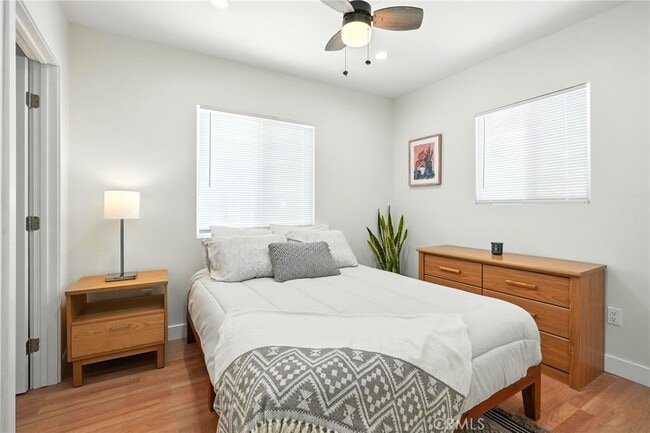 Building Photo - 9221 Swinton Ave Unit 9221 Rental