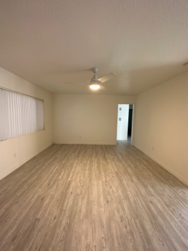 Photo - 210 S Illinois St Unit Apt 2