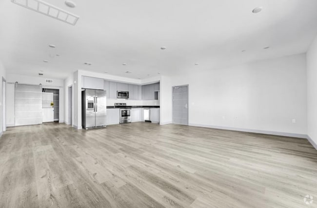 Building Photo - 7040 Woodman Ave Rental