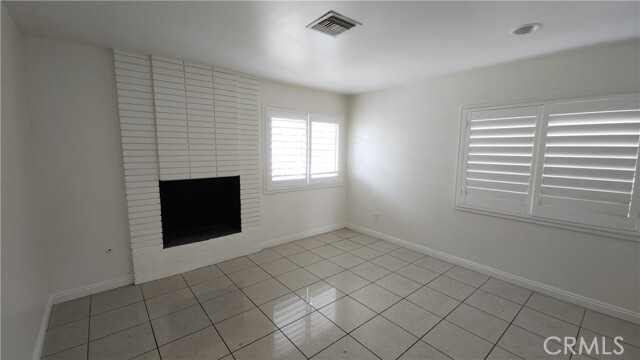 Photo - 1328 N Moraga St