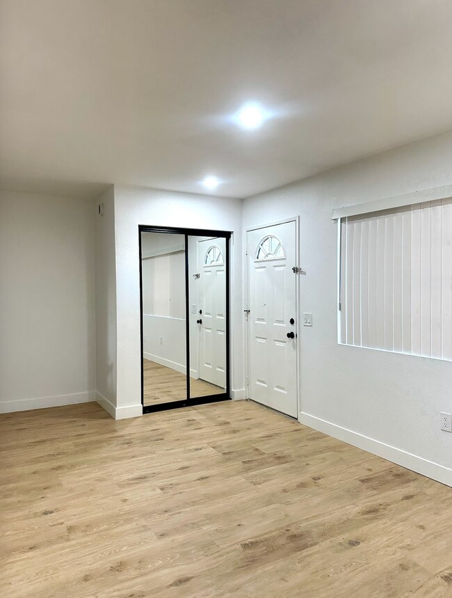 Photo - Beautiful & Cozy West Hills Adjacent Condo in Secure Building - MOVE IN READY