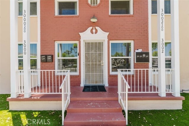 Photo - 3000 W Victory Blvd Unit 200
