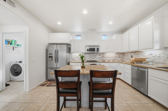 Photo - 1295 Blue Jean Way