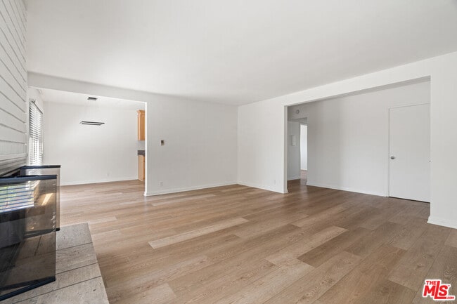 Photo - 8630 Falmouth Ave Unit 5