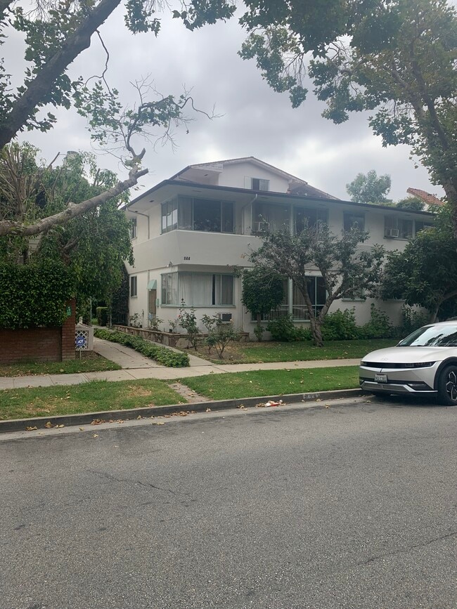 Photo - 144 S Bedford Dr Unit large apartment