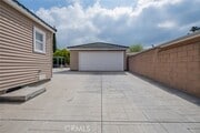 Photo - 10404 Jardine Ave House