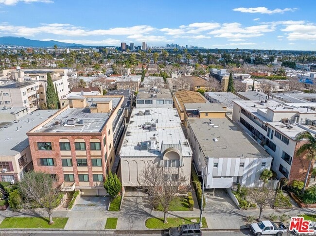 Photo - 328 S Elm Dr Unit 4