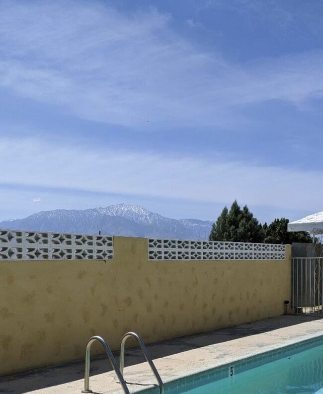 Building Photo - PD6662 Unit B