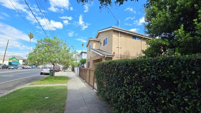 Photo - FIGUEROA(6616S) Unit FIGUEROA(6616S),#2