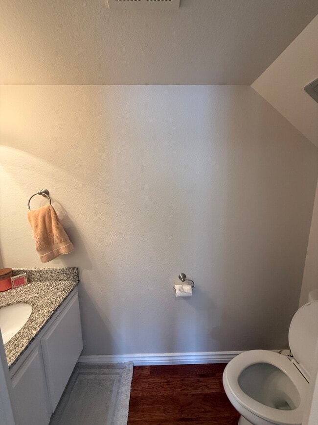 Photo - 100 Hurlbut St Unit 3