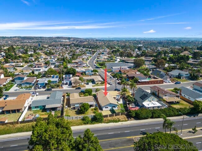 Photo - 251 Sandstone St