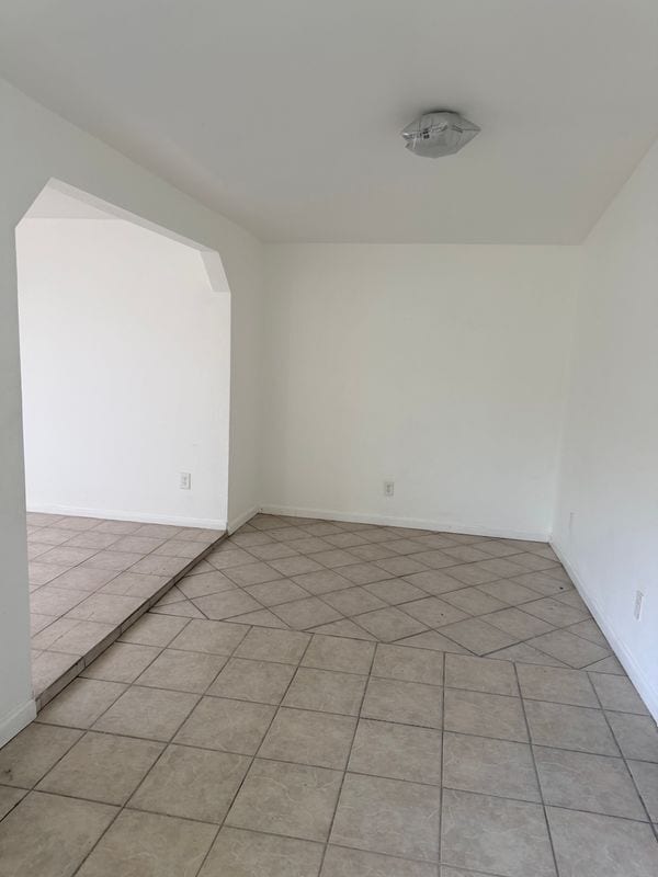 Photo - 15722 Larch Ave Unit 3