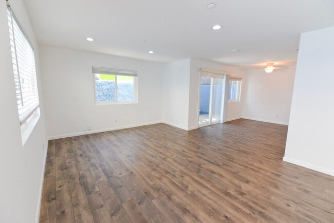 Photo - 257 Avenida Victoria Unit #A