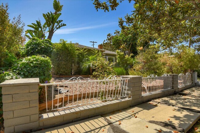 Photo - 11386 Tenino Ave