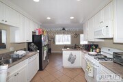 Photo - 5 Bedroom 2 Bath Home In Oceanside